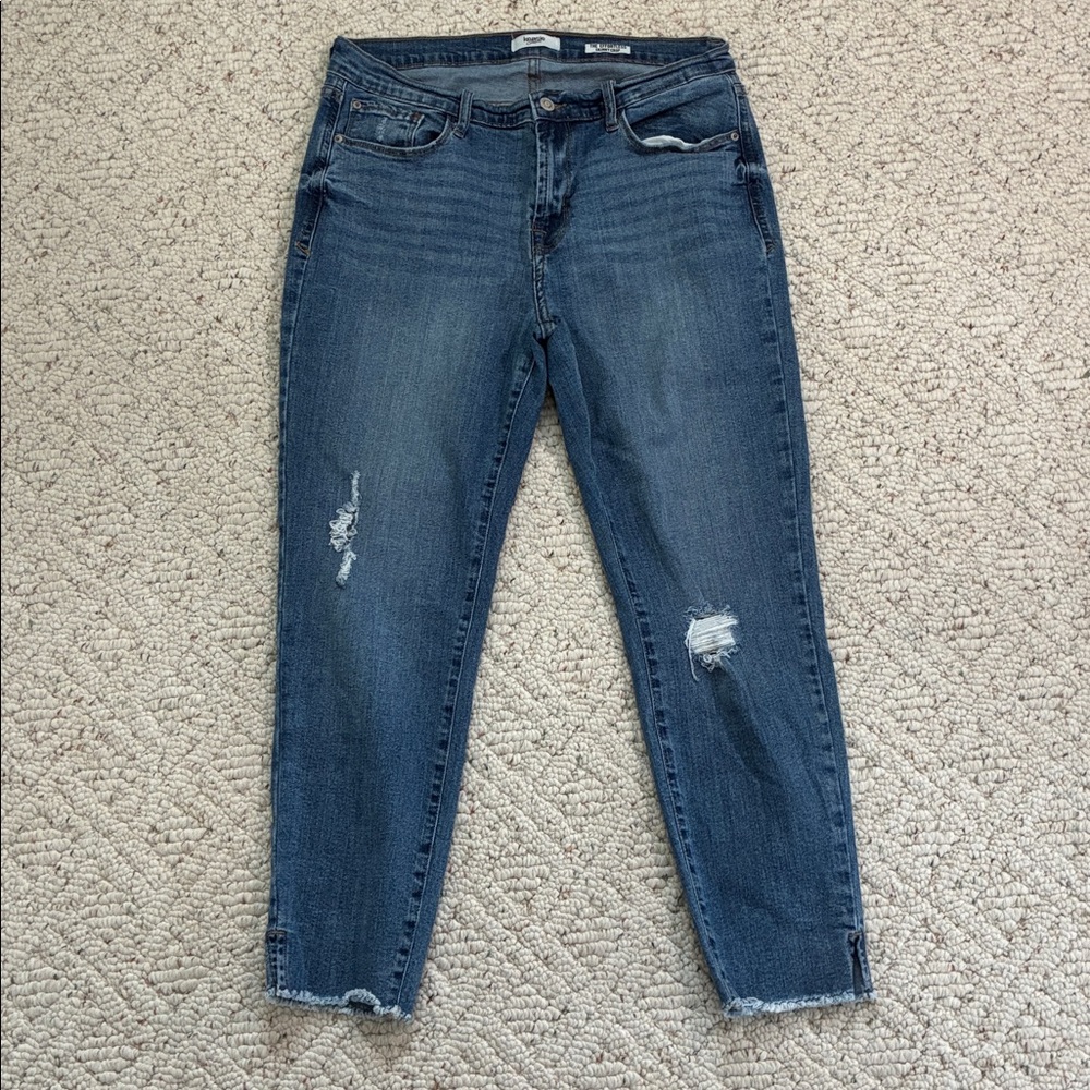 Kensie Mid Rise Distressed The Effortless Skinny Crop Blue Denim Jeans